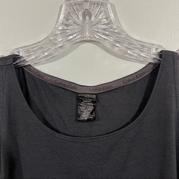 Calvin Klein size Large gray sleepwear tank top - Picture 4 of 10